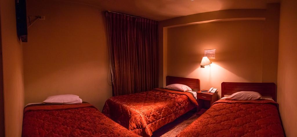 Ebony Hotel Huaraz  Exteriör bild