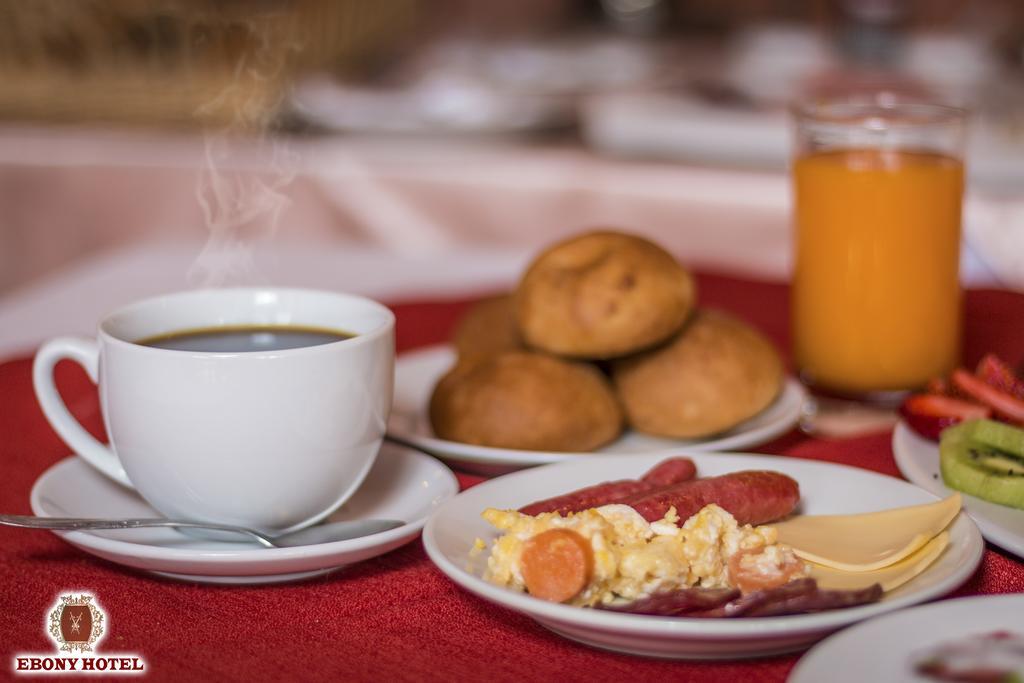 Ebony Hotel Huaraz  Exteriör bild